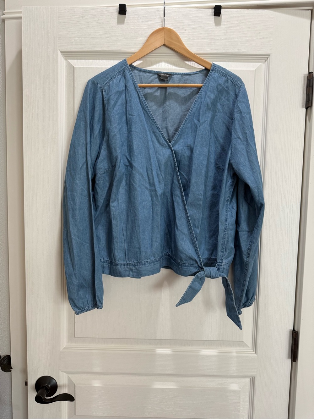 Eddie Bauer Denim-Look Wrap Tie Long-Sleeve Top NWOT Size XL